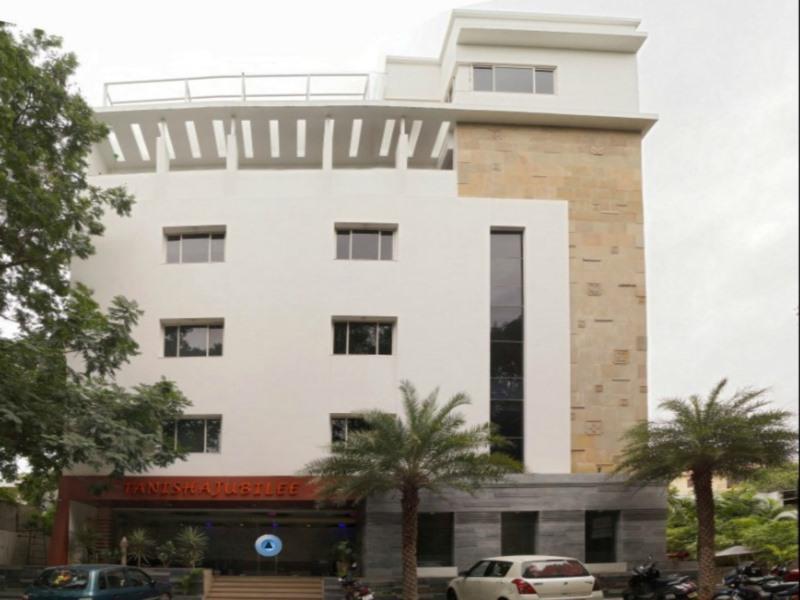 Fabhotel Tanisha Jubilee Hills Hyderabad Exterior photo